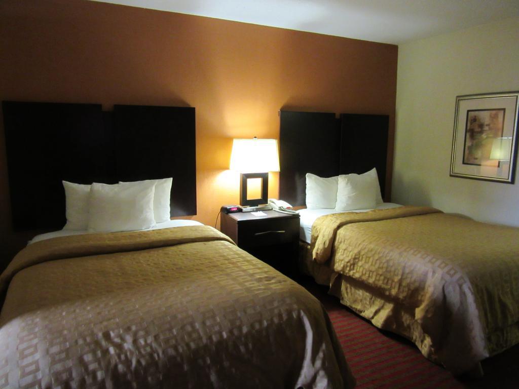 Clarion Suites Augusta Ruang foto