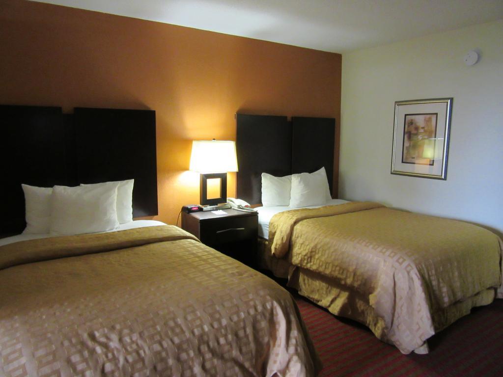 Clarion Suites Augusta Ruang foto