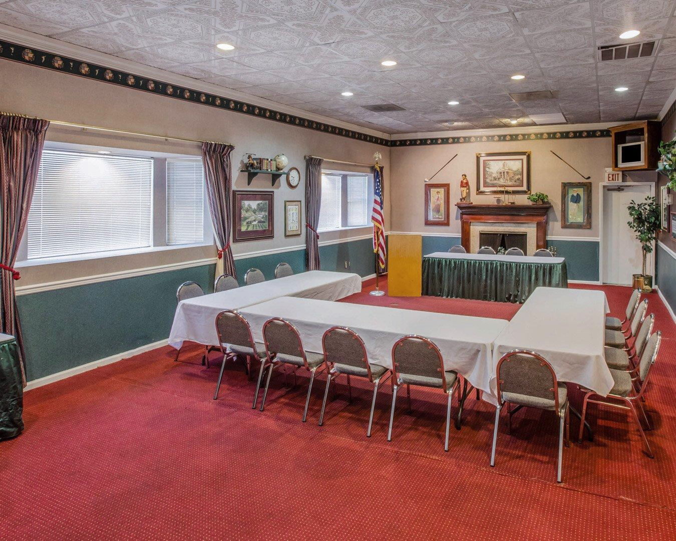 Clarion Suites Augusta Bagian luar foto